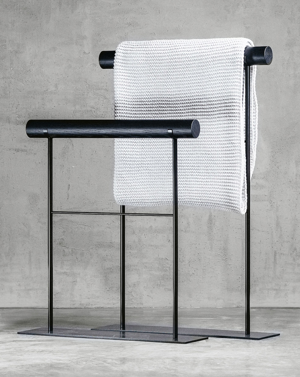 GJ016 – Plaid holder